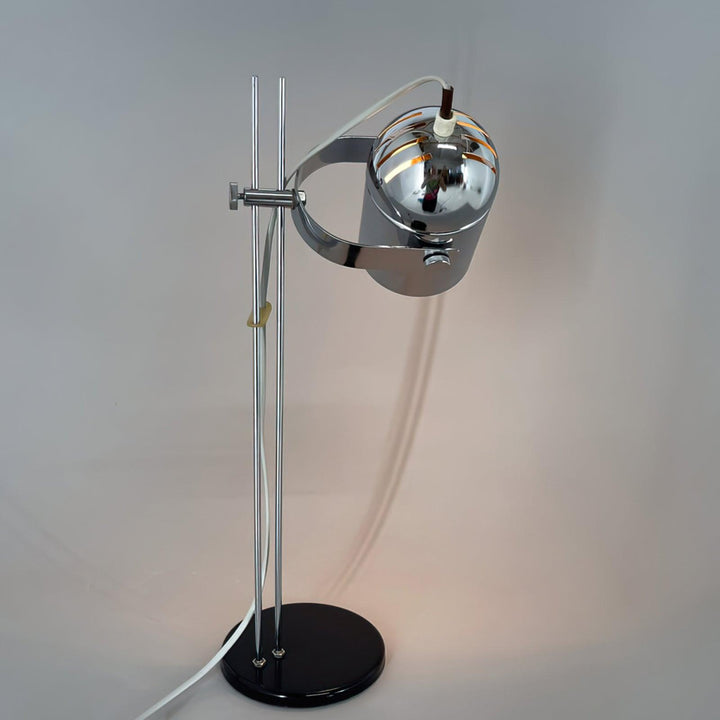 Adjusta Liftable Desk Lamp - Vakkerlight