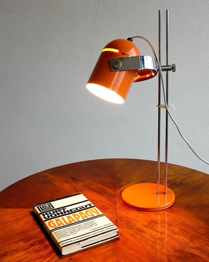 Adjusta Liftable Desk Lamp - Vakkerlight