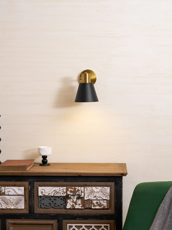 Adjustable Armed Wall Lamp - Vakkerlight