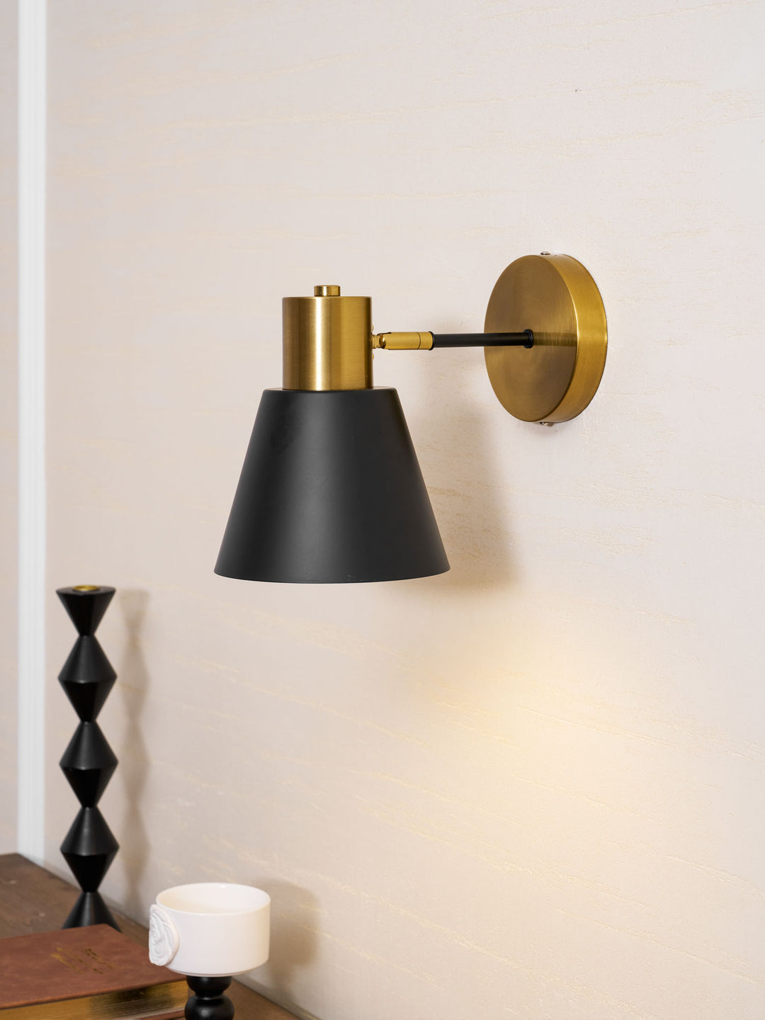 Adjustable Armed Wall Lamp - Vakkerlight