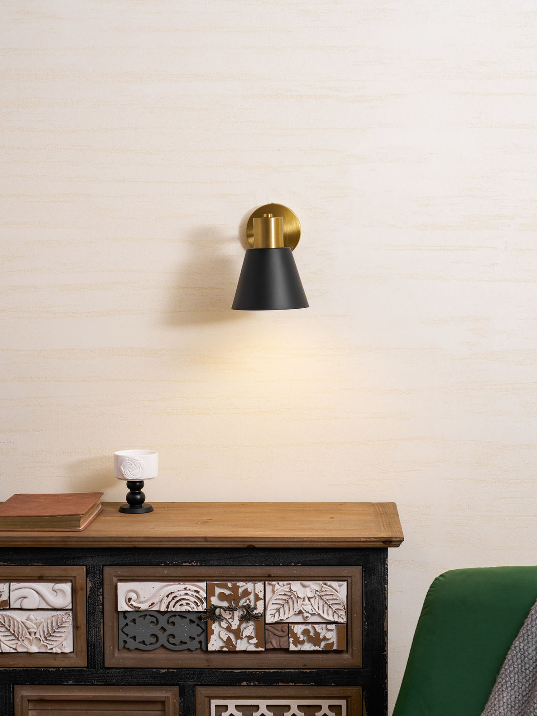 Adjustable Armed Wall Lamp - Vakkerlight