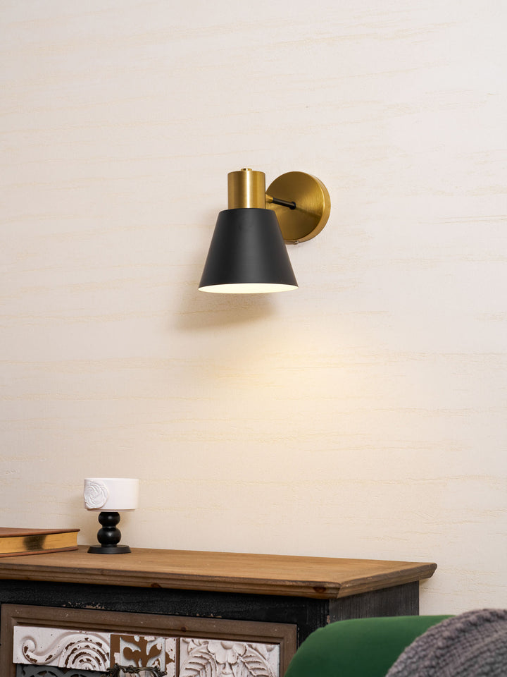 Adjustable Armed Wall Lamp - Vakkerlight