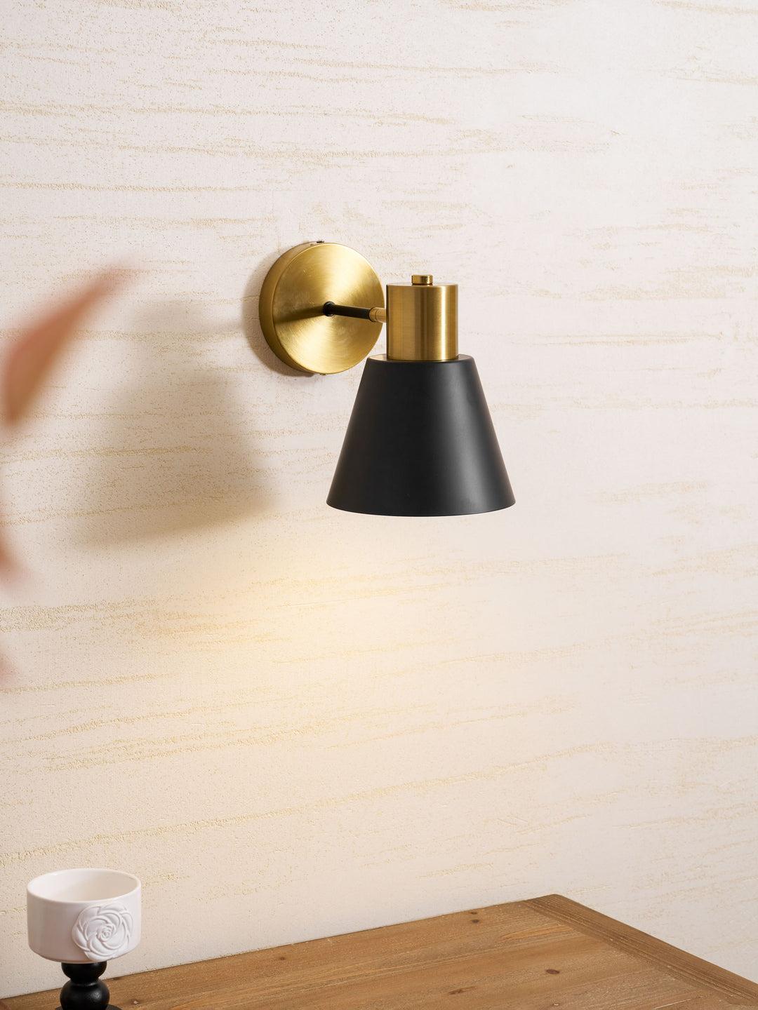 Adjustable Armed Wall Lamp - Vakkerlight