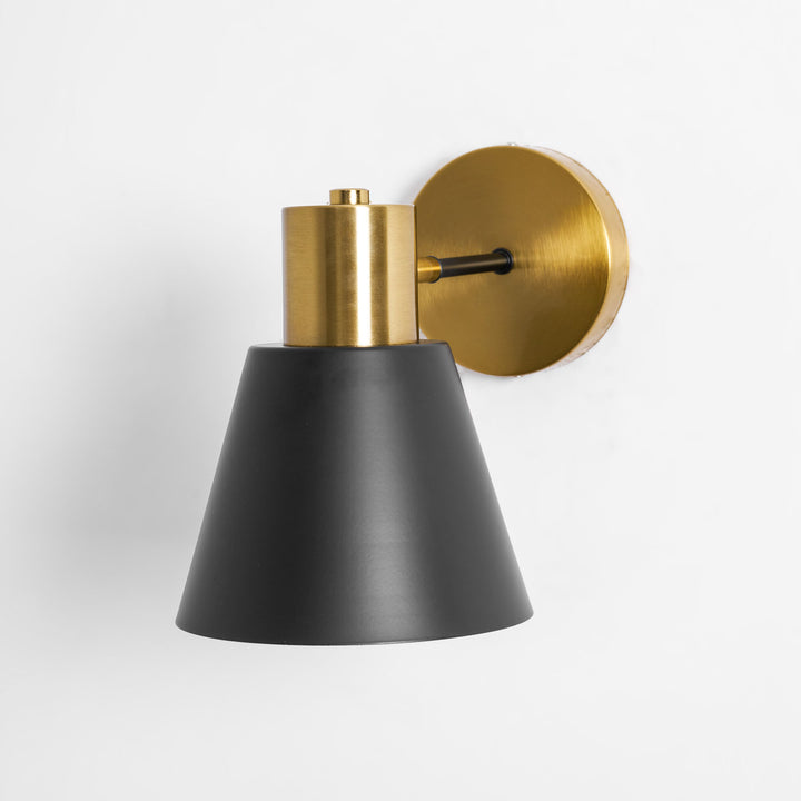 Adjustable Armed Wall Lamp - Vakkerlight