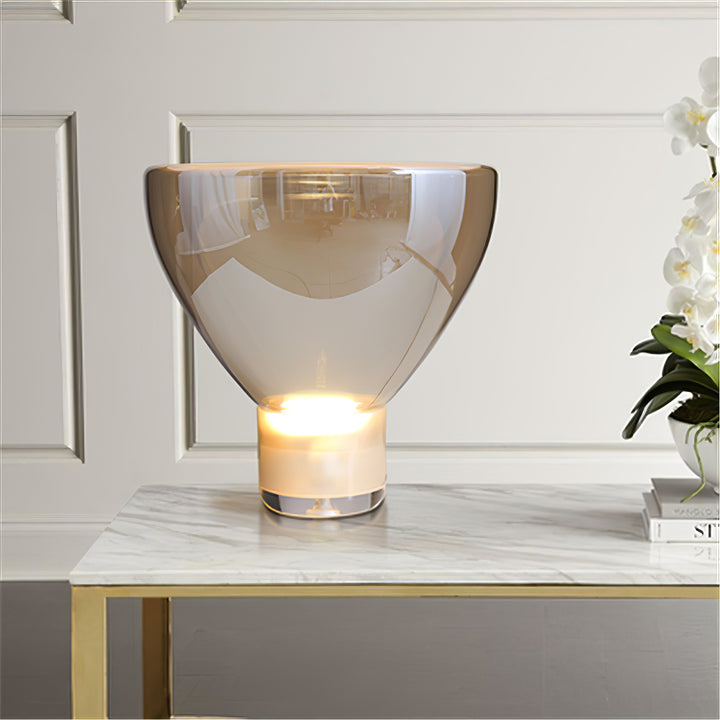 Aella Table Lamp - Vakkerlight