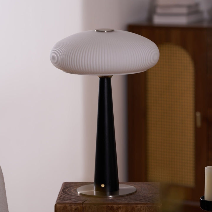 Aeruno Table Lamp - Vakkerlight