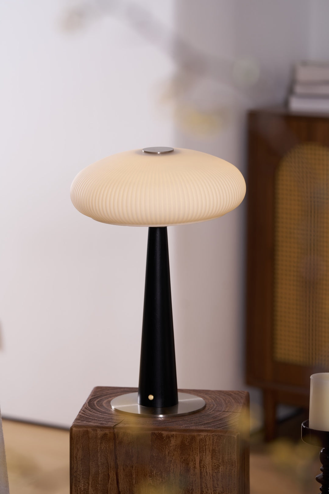 Aeruno Table Lamp - Vakkerlight