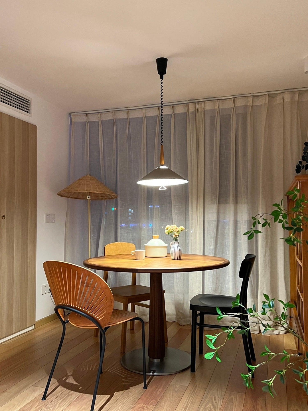 Agnes Retro Pendant Lamp - Vakkerlight