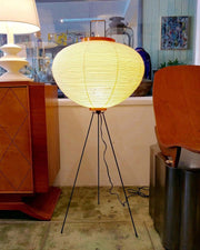 Stehlampe aus Reispapier