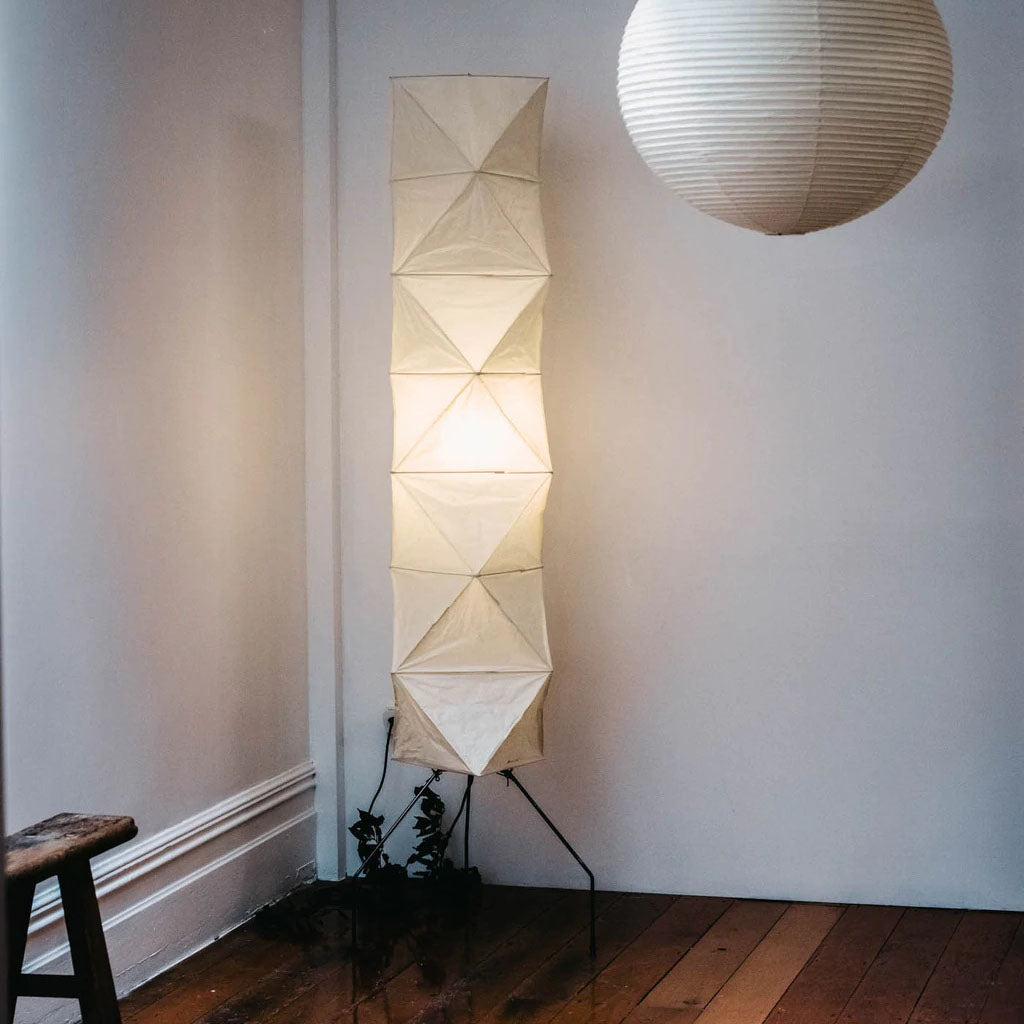 Lampadaire en papier de riz