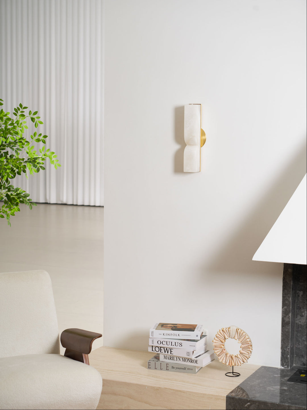 Alabaster Essence Wall Sconce - Vakkerlight