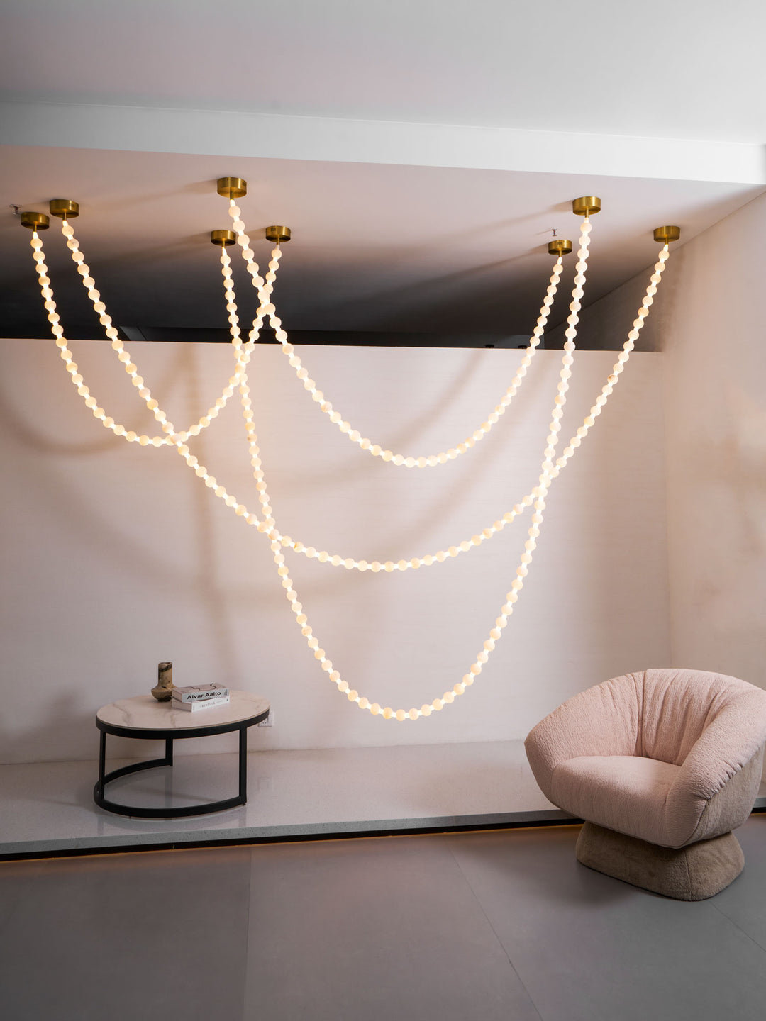 Alabaster Pearl Necklace Chandelier - Vakkerlight