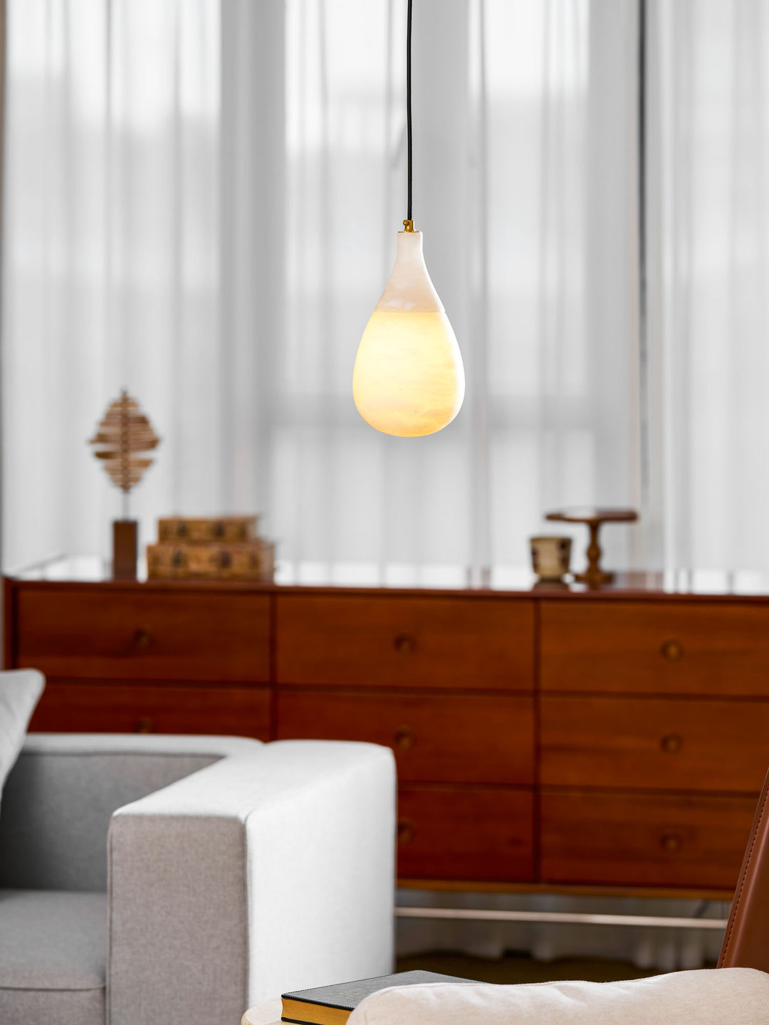 Alabaster Raindrop Pendant Light - Vakkerlight