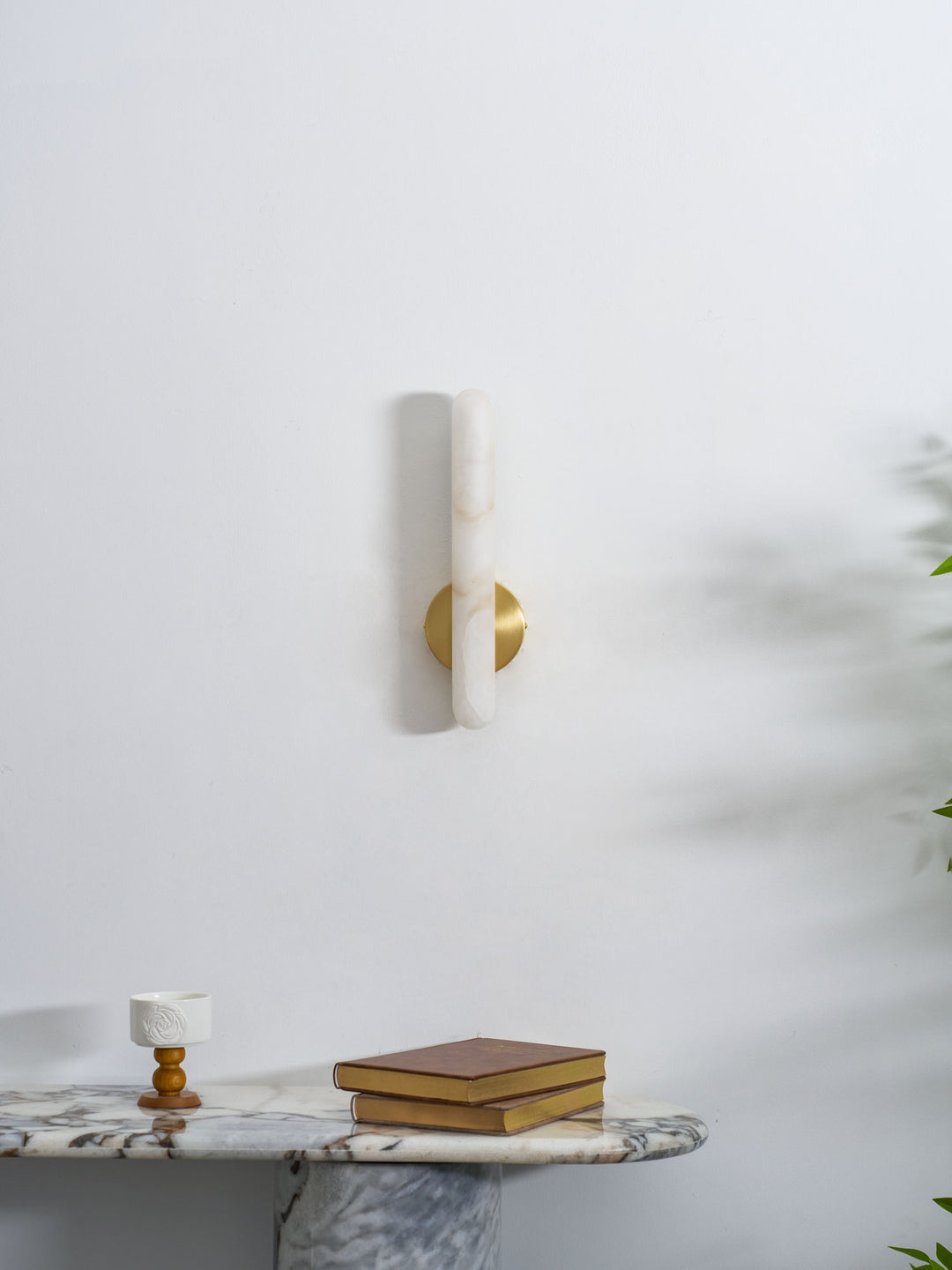 Alabaster Rod Sconce - Vakkerlight