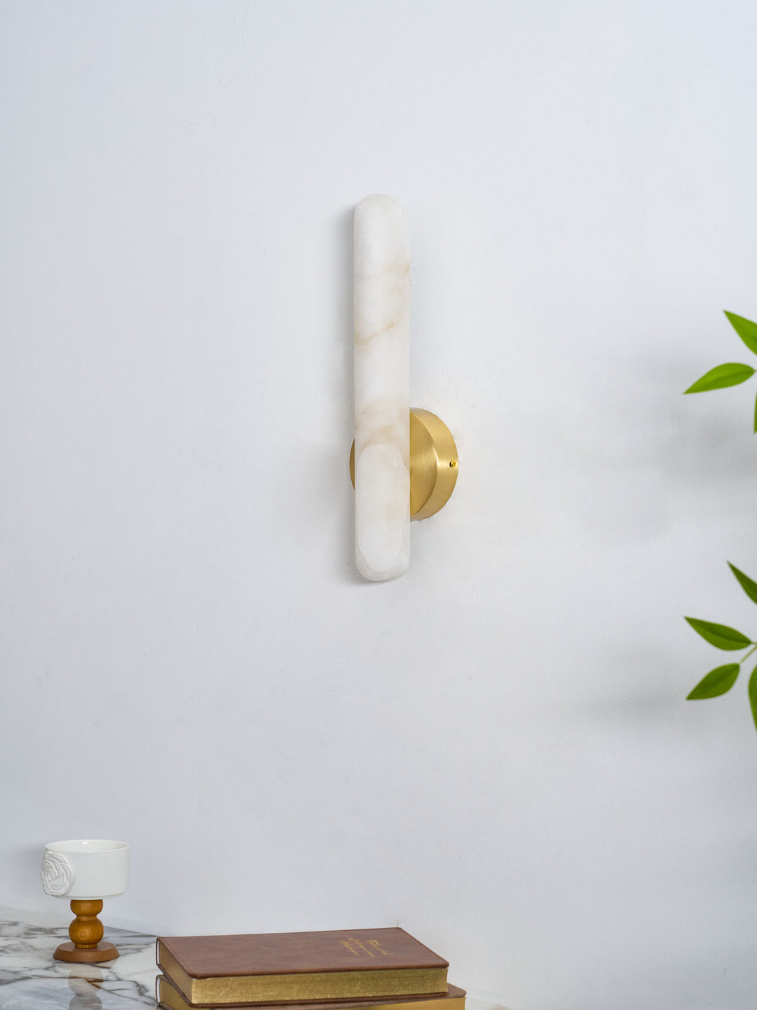 Alabaster Rod Sconce - Vakkerlight