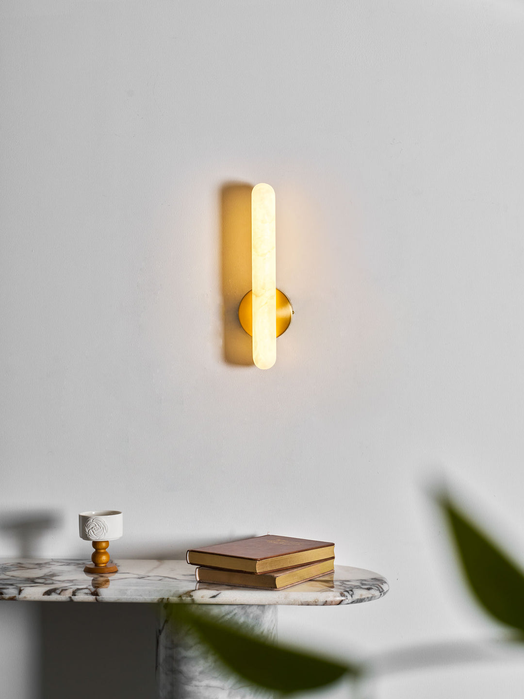 Alabaster Rod Sconce - Vakkerlight