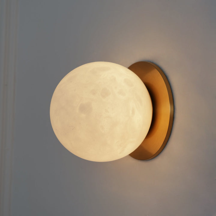 Alabaster Mini Orb Wall Lamp - Vakkerlight