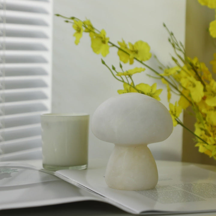 Alabaster Mushroom Table Lamp - Vakkerlight