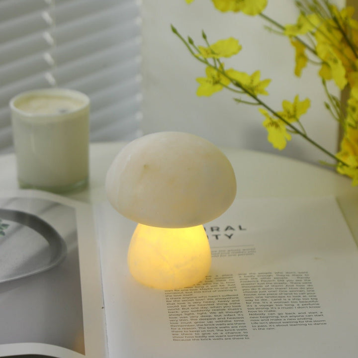 Alabaster Mushroom Table Lamp - Vakkerlight