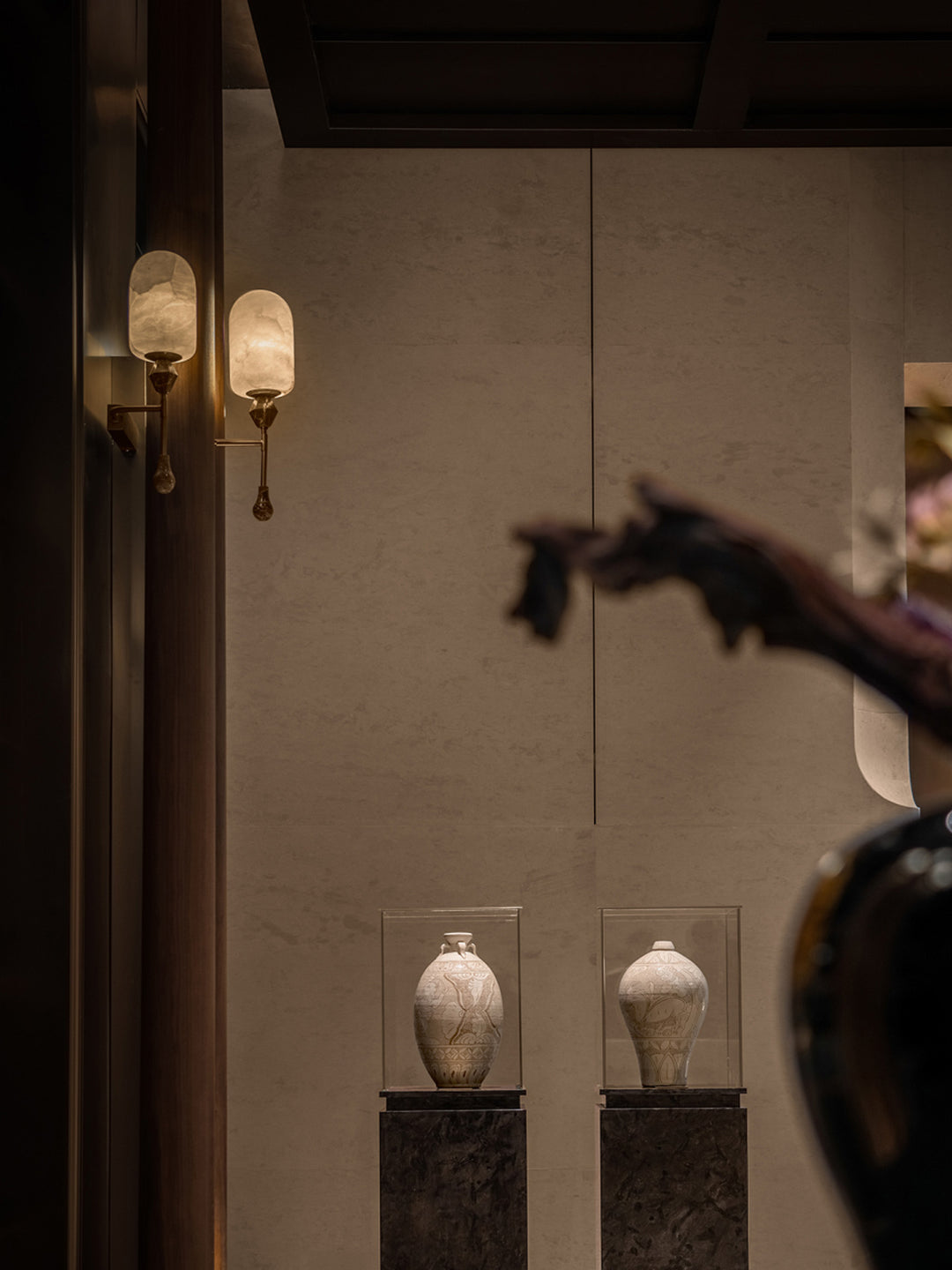 Alabaster Obelisk Double Sconce - Vakkerlight