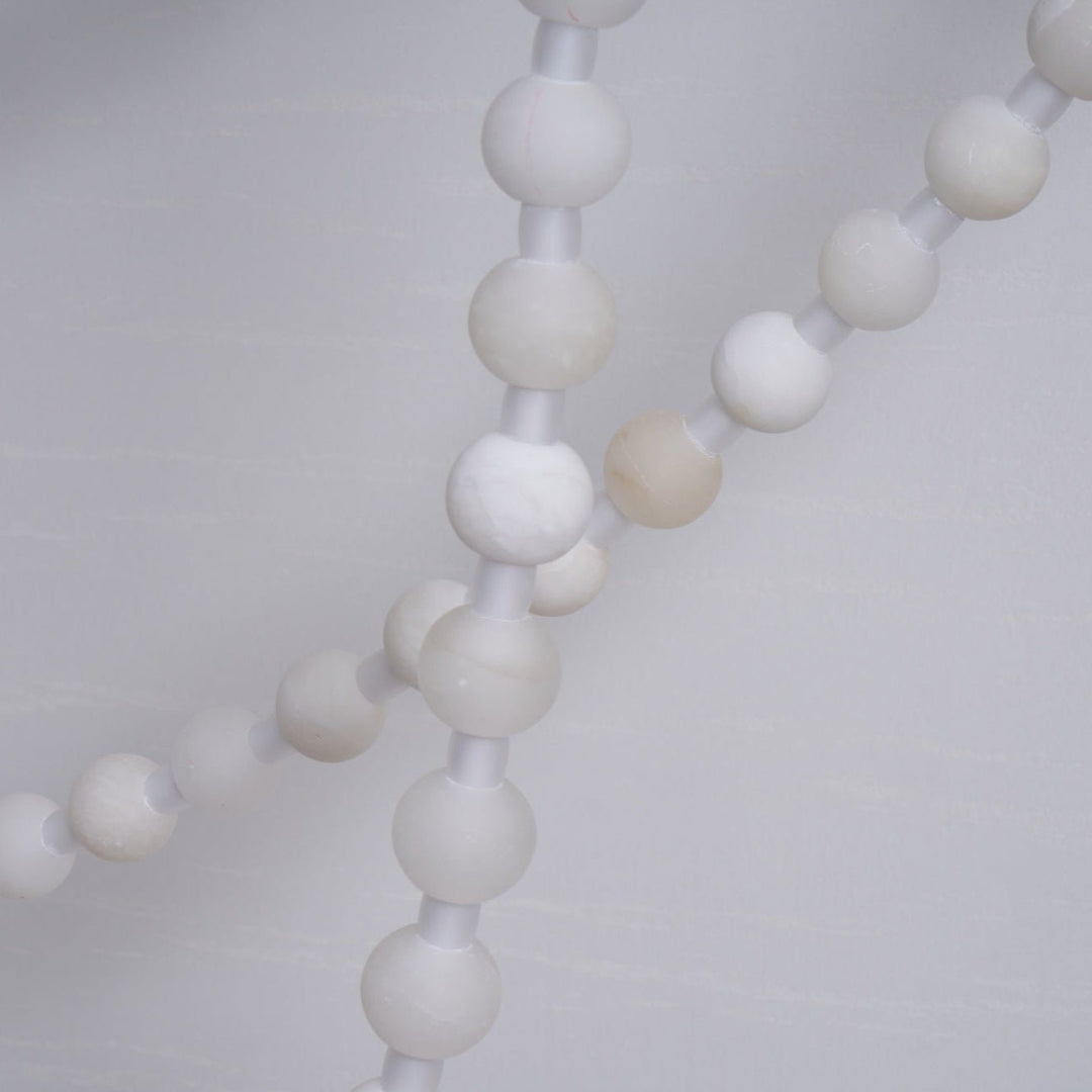 Alabaster Pearl Necklace Chandelier - Vakkerlight