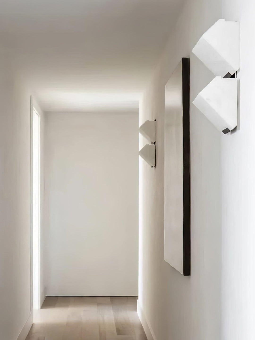 Alabaster Staircase Wall Lamp - Vakkerlight