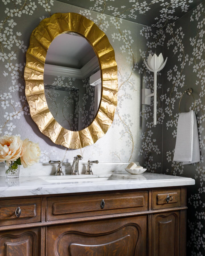 Alberto Lotus Bloom Wall Lamp