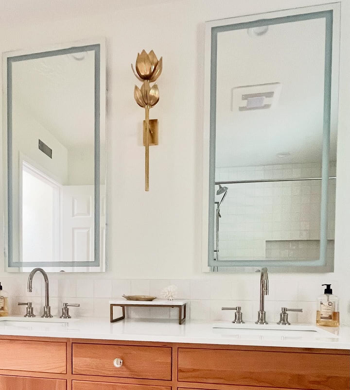 Alberto Lotus Bloom Wall Lamp