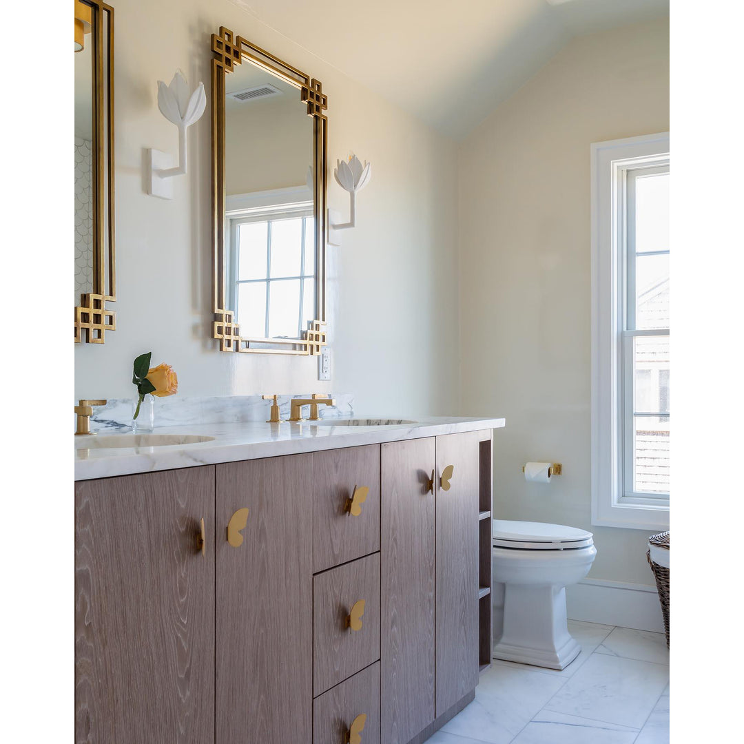 Alberto Lotus Bloom Wall Lamp