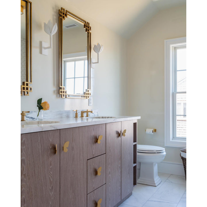 Alberto Lotus Bloom Wall Lamp