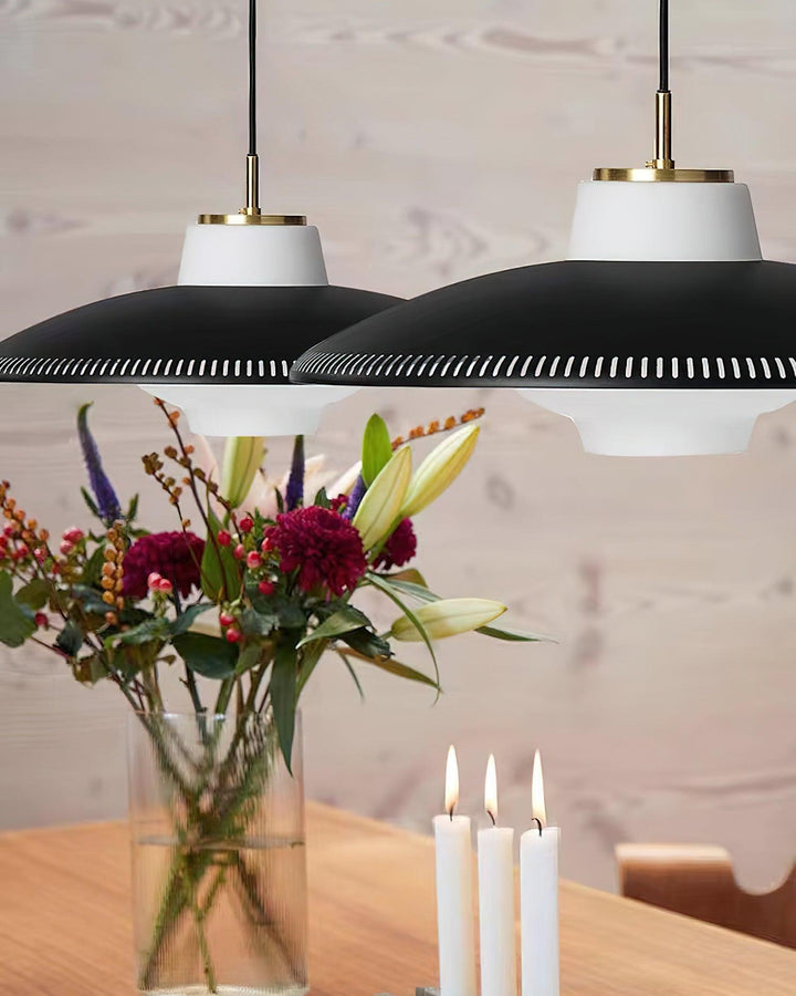 Alien Frisbee Pendant Lamp - Vakkerlight