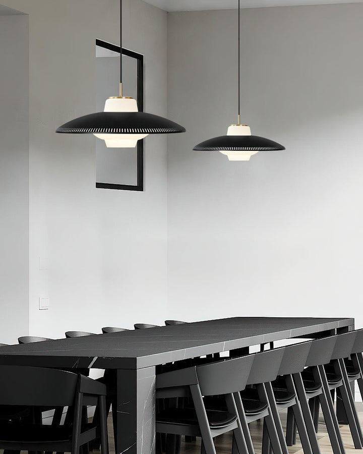 Alien Frisbee Pendant Lamp - Vakkerlight