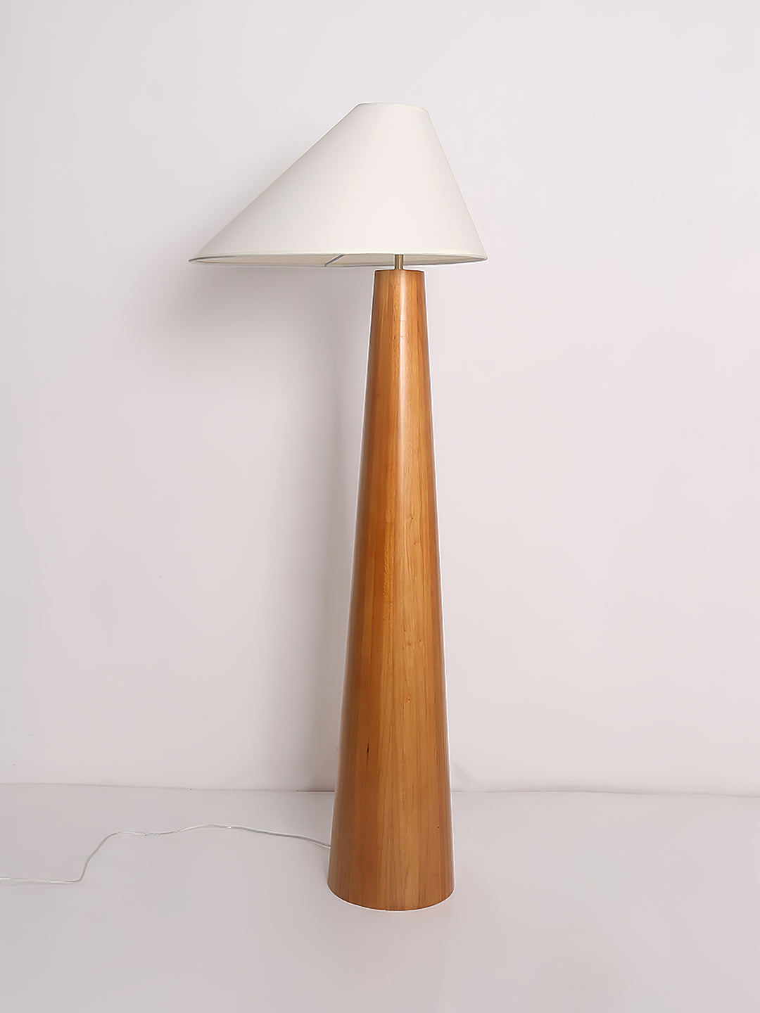 Alvin Floor Lamp - Vakkerlight