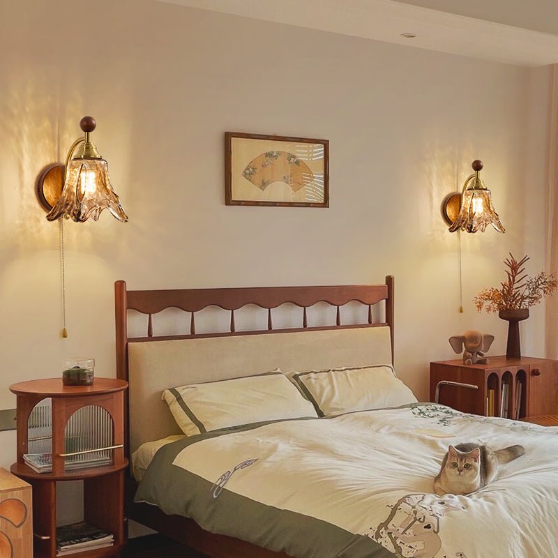 Amberveil Bloom Wall Lamp - Vakkerlight