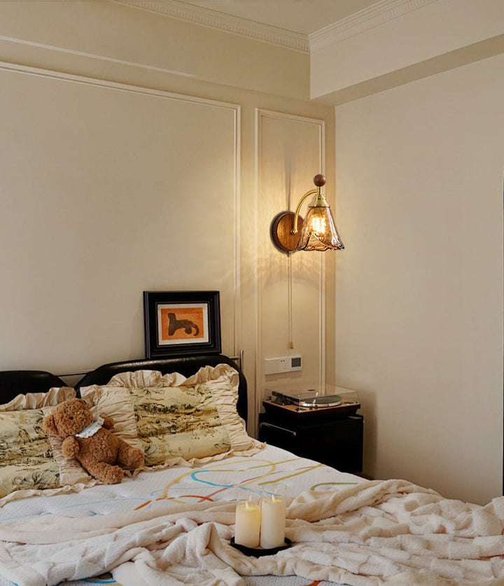 Amberveil Bloom Wall Lamp - Vakkerlight