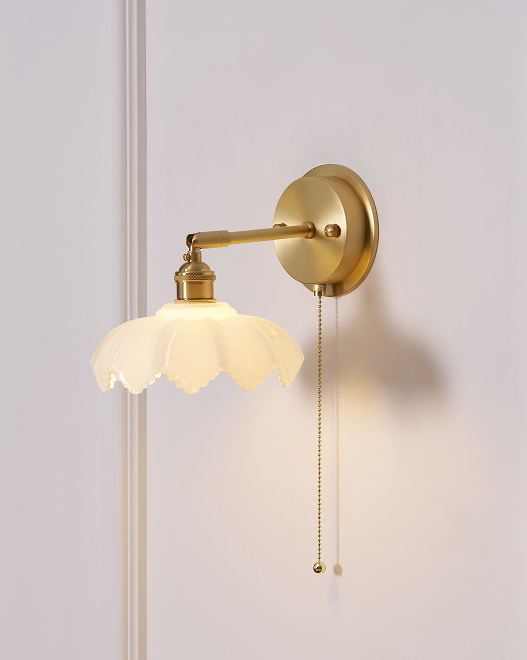 Lotus Rotatable Wall Lamp - Vakkerlight