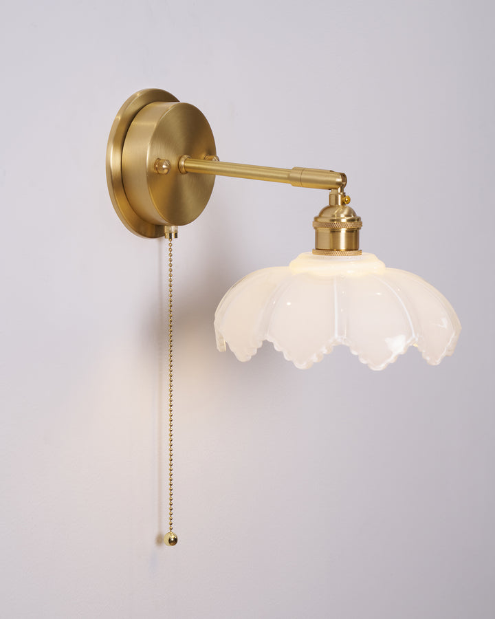 Lotus Rotatable Wall Lamp - Vakkerlight