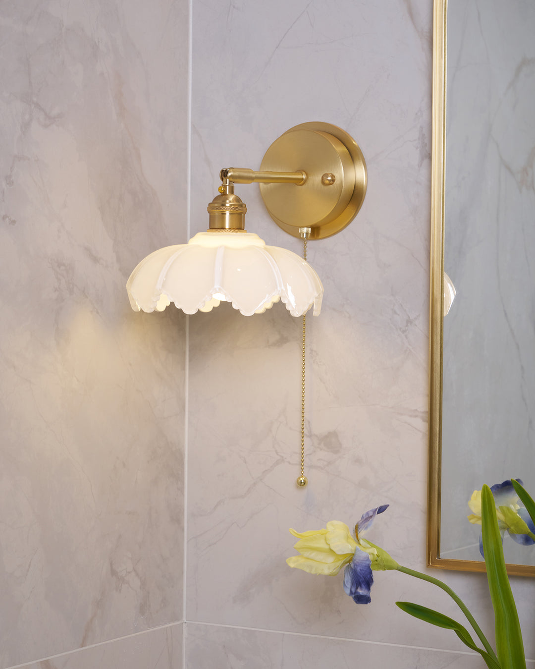 Lotus Rotatable Wall Lamp - Vakkerlight