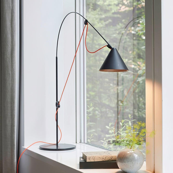 Arc Ayno Table Lamp - Vakkerlight