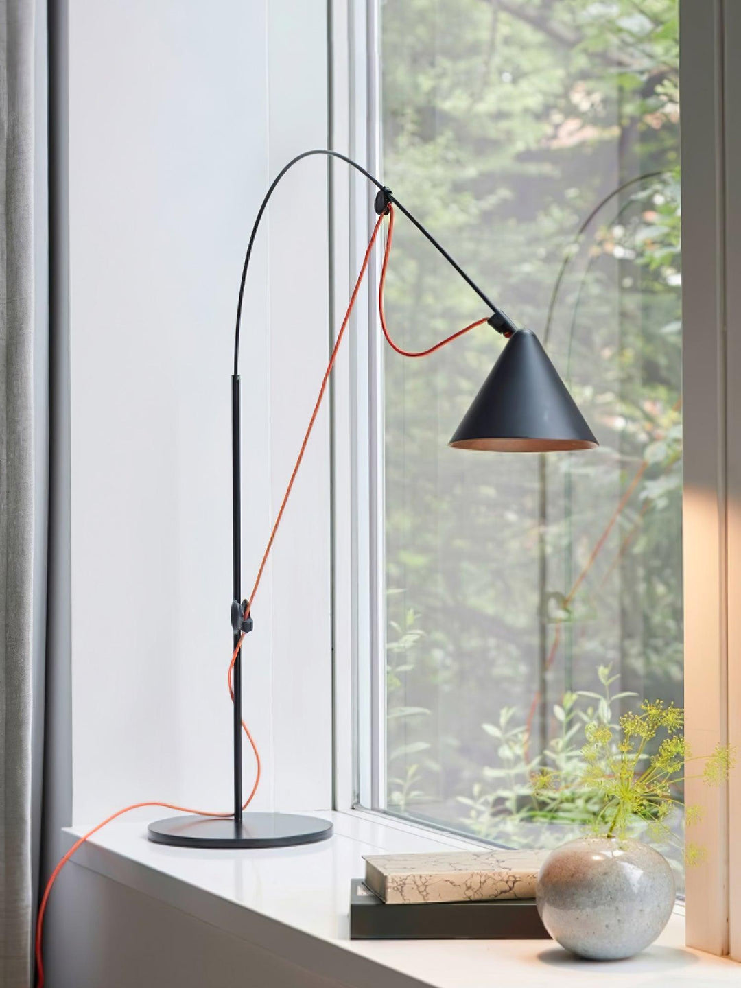 Arc Ayno Table Lamp - Vakkerlight