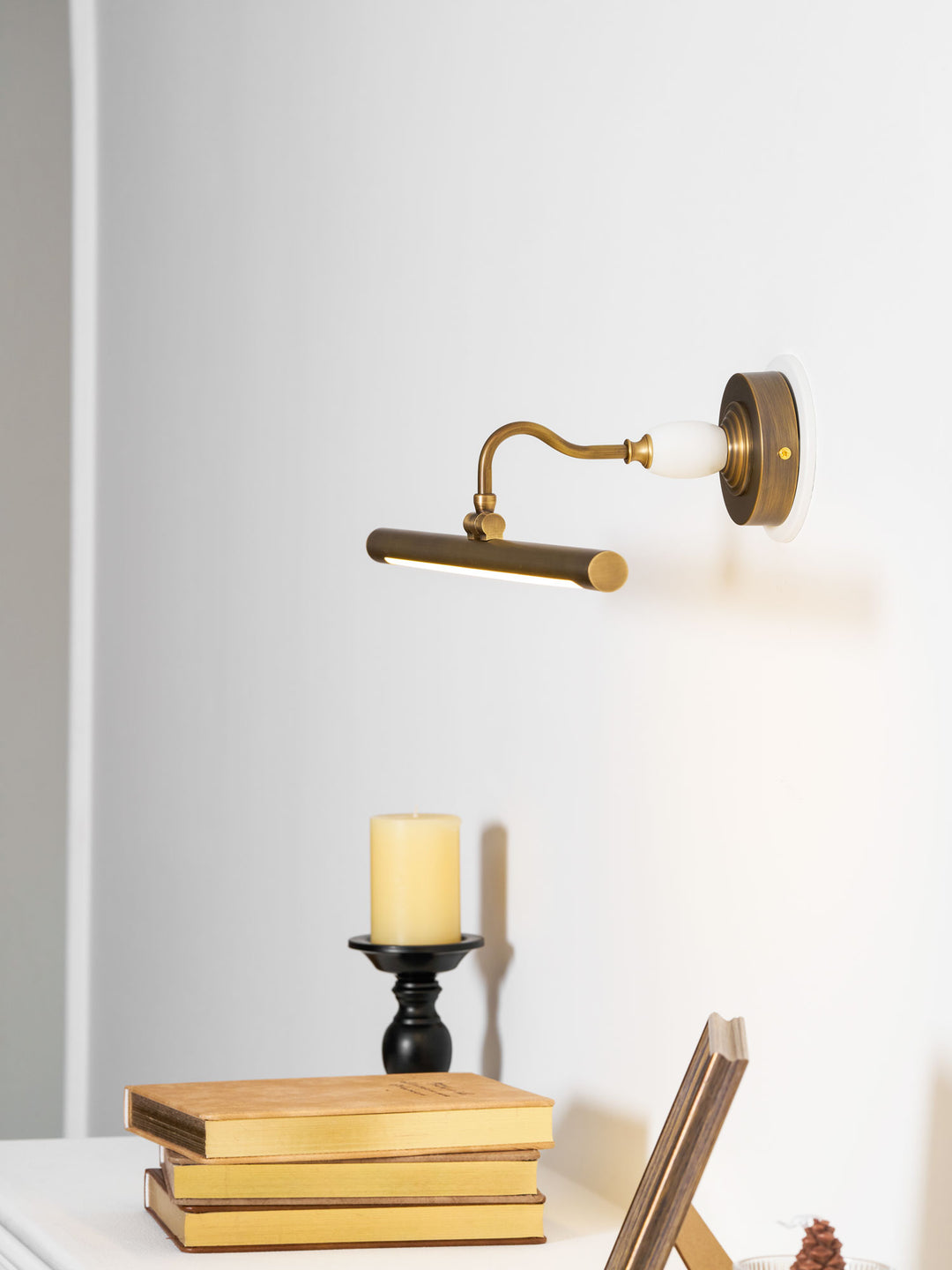 Archer Art Linear Wall Light - Vakkerlight