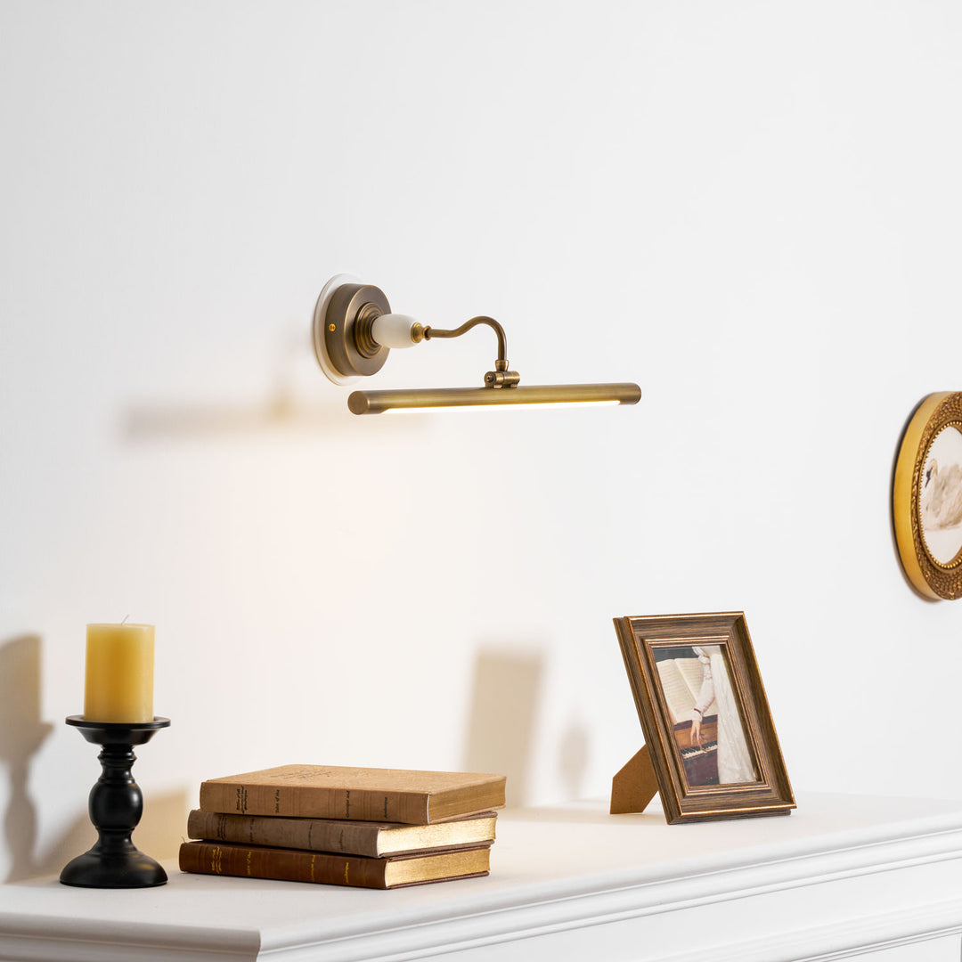 Archer Art Linear Wall Light - Vakkerlight