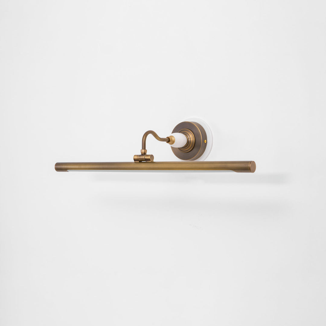 Archer Art Linear Wall Light - Vakkerlight