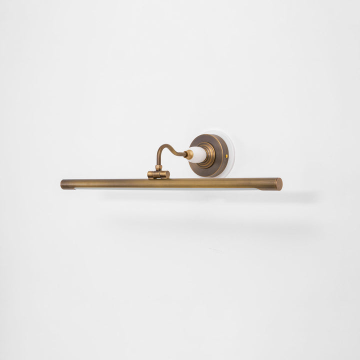 Archer Art Linear Wall Light - Vakkerlight