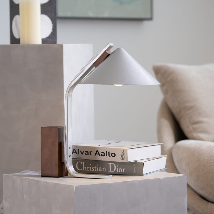 Arclune Desk Lamp - Vakkerlight