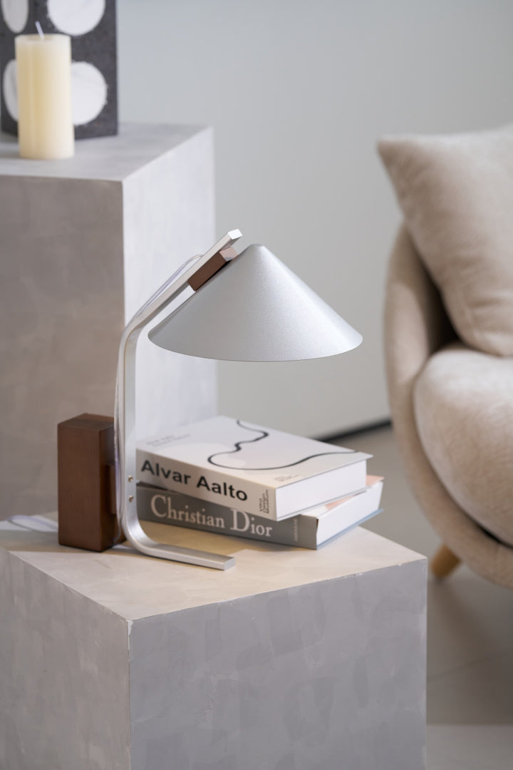 Arclune Desk Lamp - Vakkerlight