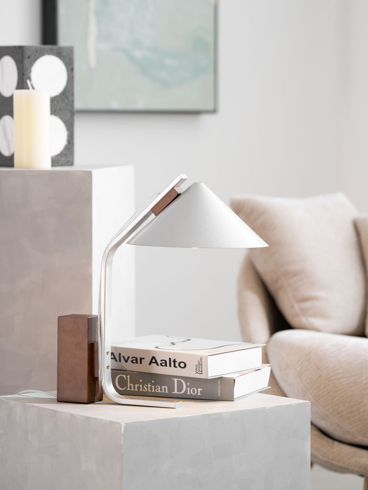 Arclune Desk Lamp - Vakkerlight