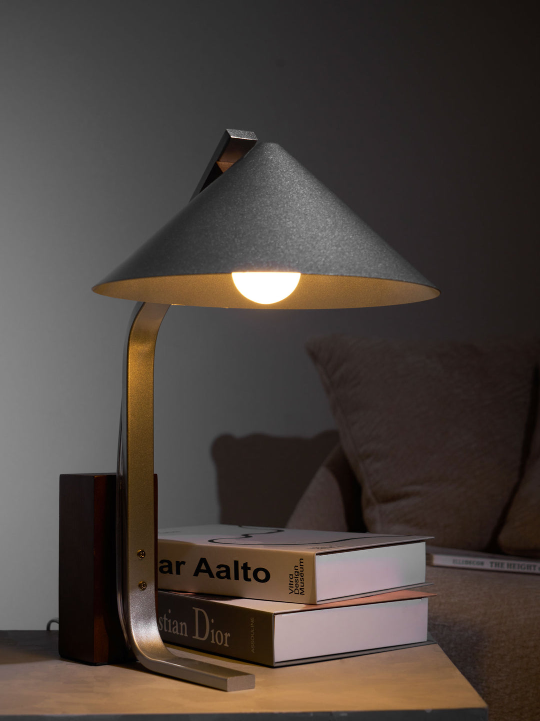 Arclune Desk Lamp - Vakkerlight