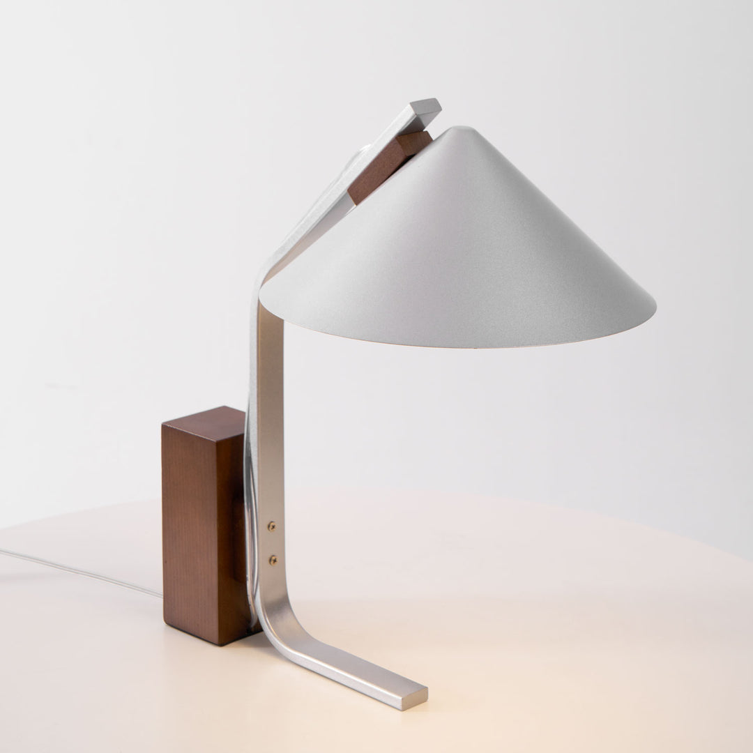 Arclune Desk Lamp - Vakkerlight