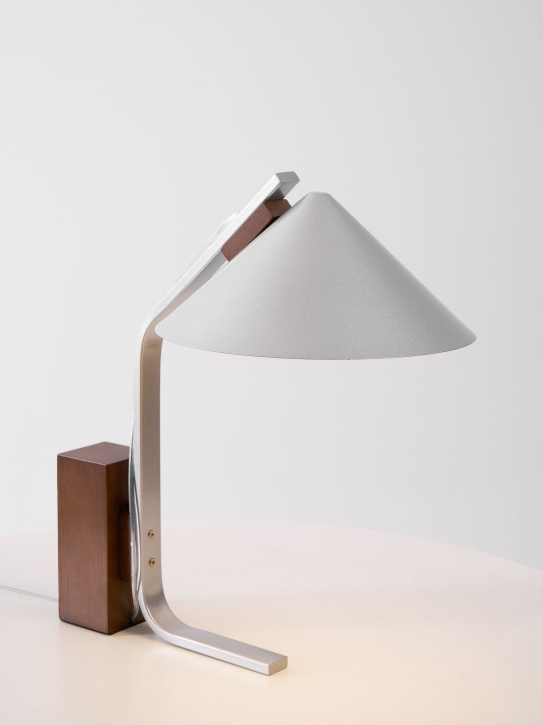 Arclune Desk Lamp - Vakkerlight